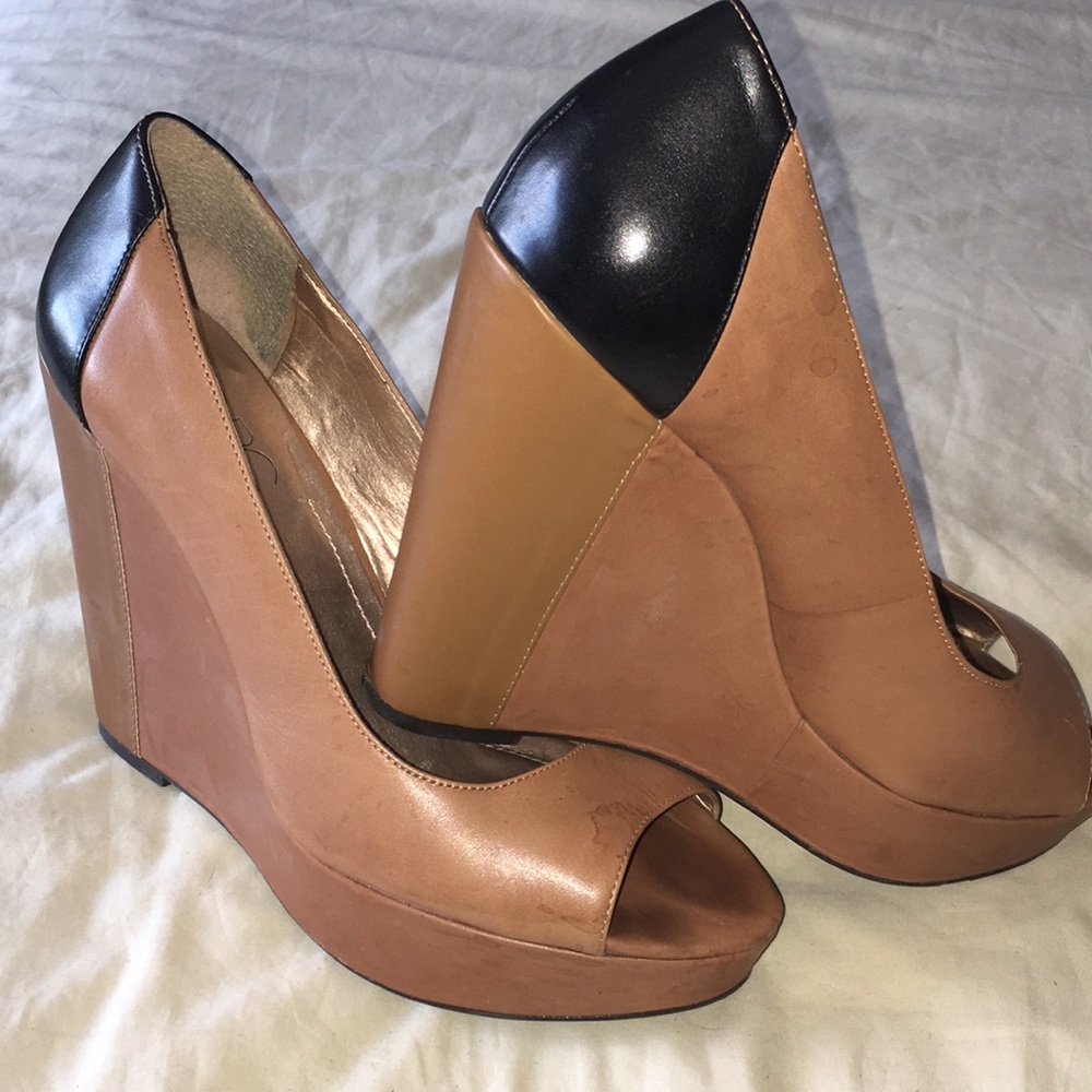 BCBG Paris irina brown wedge heels 9.